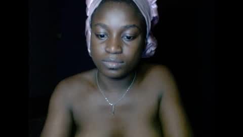 Snapshot of eatuupx chatting on February 25, 1:52 am eatuupx online show from February 25, 1:52 am