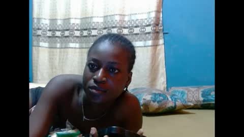 Snapshot of eatuupx chatting on September 21, 10:55 pm eatuupx online show from September 21, 10:55 pm