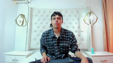 Snapshot of eban_gnr chatting on March 30, 3:24 pm EBAN online show from March 30, 3:24 pm