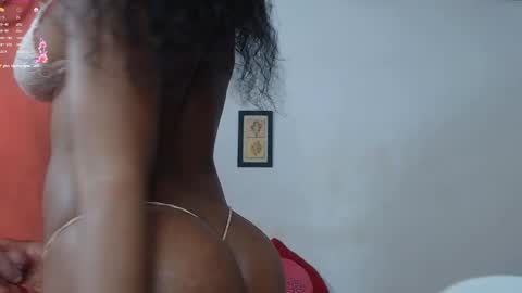 Snapshot of ebanoymarfil2 chatting on December 18, 11:56 am Laraand Drake online show from December 18, 11:56 am