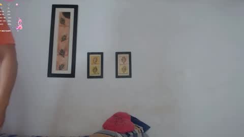 Snapshot of ebanoymarfil2 chatting on January 13, 10:47 am Laraand Drake online show from January 13, 10:47 am