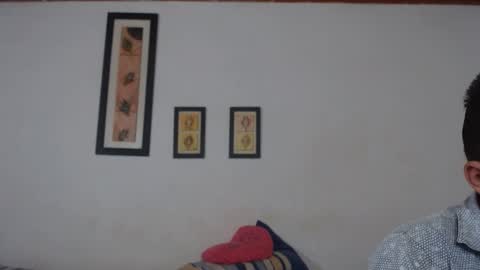 Snapshot of ebanoymarfil2 chatting on January 16, 9:48 am Laraand Drake online show from January 16, 9:48 am