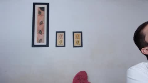 Snapshot of ebanoymarfil2 chatting on November 19, 8:25 am Laraand Drake online show from November 19, 8:25 am