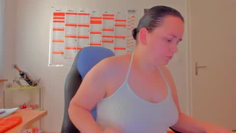 Snapshot of ebikon24 chatting on June 20, 6:11 pm ebikon24 online show from June 20, 6:11 pm