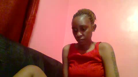 Snapshot of ebon_fantasy1 chatting on June 13, 10:29 pm Ebon Fantasy1s online show from June 13, 10:29 pm