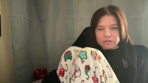 americnbarbie online show from February 5, 6:04 pm
