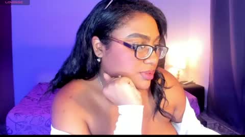 ebony__queen2 online show from June 11, 8:51 pm