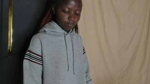 Snapshot of ebony_angelina chatting on June 21, 5:10 am Angelina online show from June 21, 5:10 am
