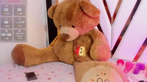 Snapshot of ebony_beautifull chatting on December 20, 1:47 am Luci online show from December 20, 1:47 am