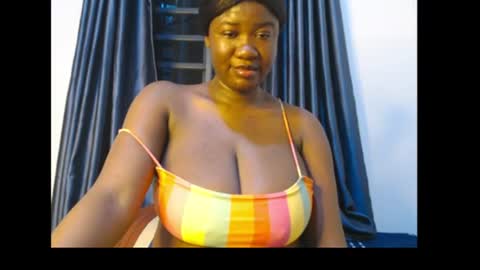 Snapshot of ebony_cum417533 chatting on July 3, 12:50 am Ann online show from July 3, 12:50 am