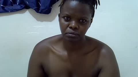 Snapshot of ebony_cuttey30 chatting on November 18, 4:17 am ebony_cuttey30 online show from November 18, 4:17 am