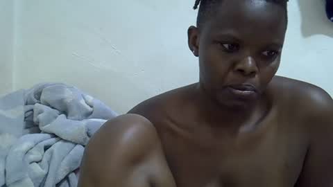 Snapshot of ebony_cuttey30 chatting on June 22, 3:47 am ebony_cuttey30 online show from June 22, 3:47 am