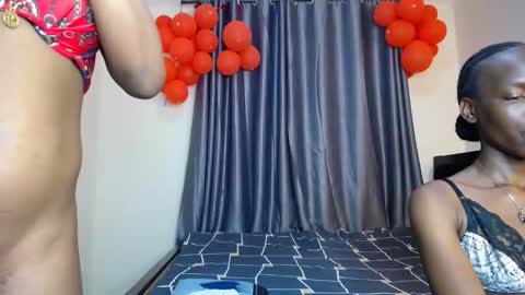 Snapshot of ebony_doll11 chatting on February 12, 9:21 pm melons online show from February 12, 9:21 pm