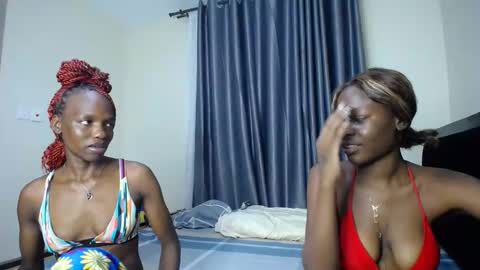 Snapshot of ebony_doll11 chatting on March 2, 9:43 pm melons online show from March 2, 9:43 pm