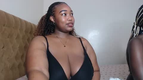 Snapshot of ebony_doll5 chatting on July 12, 10:28 am ebony_doll5 online show from July 12, 10:28 am