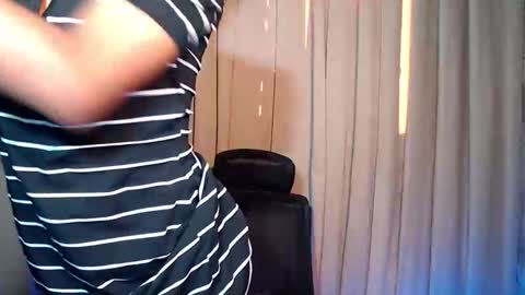 BEA DONT FORGET TO FOLLOW ME online show from March 2, 11:33 pm