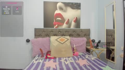 ebony_hot_25 online show from July 23, 10:40 pm