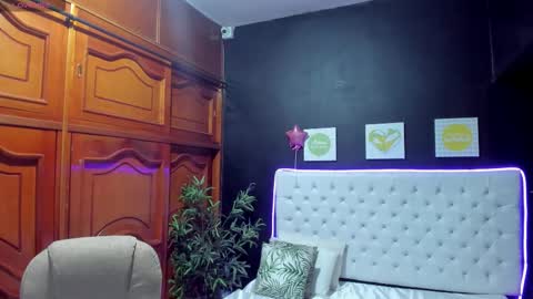 ebony_katterin online show from February 10, 11:47 am