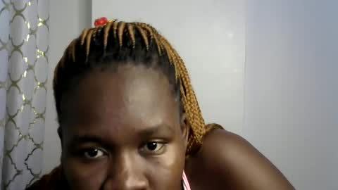 Snapshot of ebony_lynne chatting on August 4, 8:44 pm ebony_lynne online show from August 4, 8:44 pm
