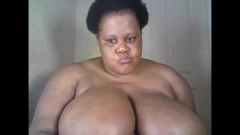 Snapshot of ebony_magixs chatting on October 23, 8:40 pm ebony_magixs online show from October 23, 8:40 pm