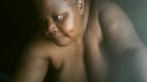 Snapshot of ebony_magixs chatting on February 8, 10:18 am ebony_magixs online show from February 8, 10:18 am