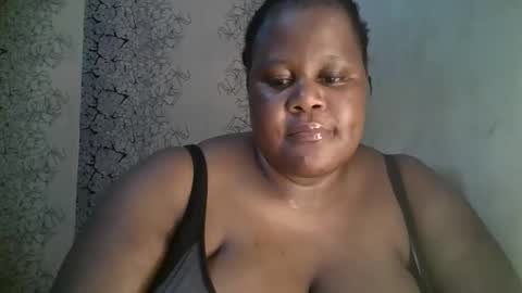 Snapshot of ebony_magixs chatting on February 23, 9:23 pm ebony_magixs online show from February 23, 9:23 pm