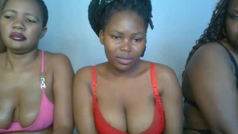 Snapshot of ebony_meeky chatting on October 11, 5:33 pm ebony_meeky online show from October 11, 5:33 pm