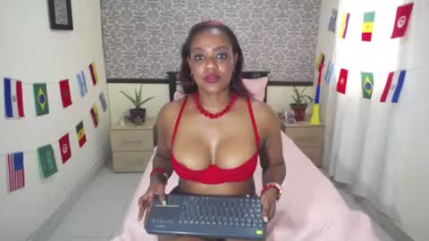 Snapshot of ebony_milf83 chatting on June 16, 3:47 pm Eva online show from June 16, 3:47 pm