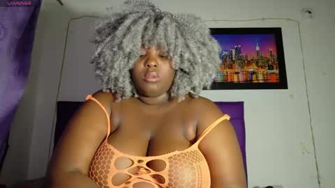 Snapshot of ebony_neighbormoans chatting on May 12, 7:49 am LINA online show from May 12, 7:49 am