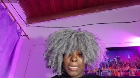 Snapshot of ebony_neighbormoans chatting on May 23, 3:12 am LINA online show from May 23, 3:12 am