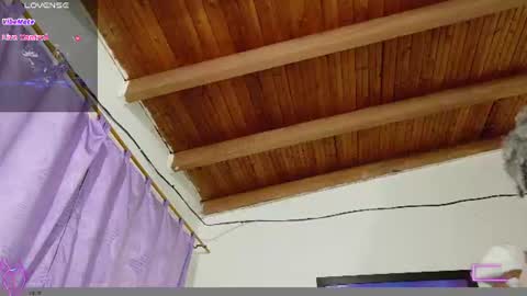 Snapshot of ebony_neighbormoans chatting on July 5, 2:29 am LINA online show from July 5, 2:29 am