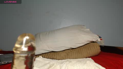 Snapshot of ebony_petite01 chatting on May 13, 3:53 pm EBONY PETITE online show from May 13, 3:53 pm