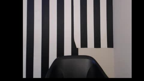 Ella online show from October 26, 11:42 pm