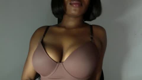 delilah online show from April 18, 7:58 pm