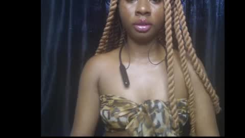 Snapshot of ebony_queenx chatting on May 9, 9:47 am Queen online show from May 9, 9:47 am