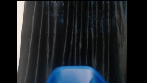Snapshot of ebony_queenx chatting on June 17, 5:14 pm Queen online show from June 17, 5:14 pm