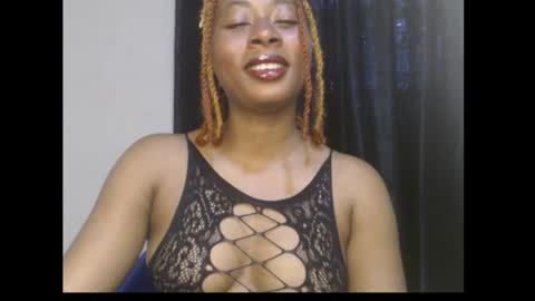 Snapshot of ebony_queenx chatting on July 12, 4:20 pm Queen online show from July 12, 4:20 pm