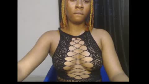 Snapshot of ebony_queenx chatting on July 13, 3:26 pm Queen online show from July 13, 3:26 pm