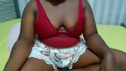 Snapshot of ebony_sabrina chatting on May 15, 8:54 am Sabrina online show from May 15, 8:54 am