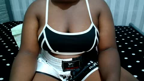 Snapshot of ebony_sabrina chatting on June 18, 8:14 am Sabrina online show from June 18, 8:14 am
