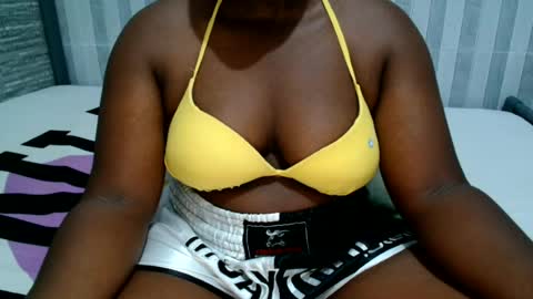 Snapshot of ebony_sabrina chatting on July 29, 7:17 am Sabrina online show from July 29, 7:17 am