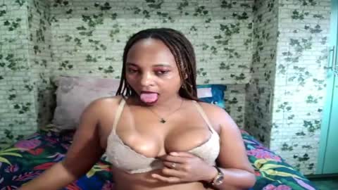 Snapshot of ebony_seduction00 chatting on August 4, 6:27 am ebony_seduction00 online show from August 4, 6:27 am