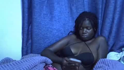 Snapshot of ebonybloom01 chatting on September 26, 2:59 am ebonybloom01 online show from September 26, 2:59 am