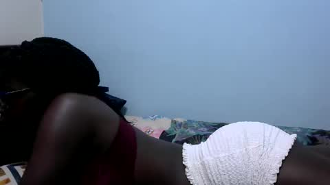 Snapshot of ebonybloom01 chatting on November 13, 12:26 pm ebonybloom01 online show from November 13, 12:26 pm