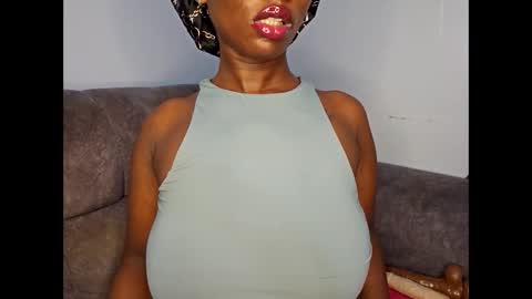 Ebony Melanie online show from November 15, 12:19 am