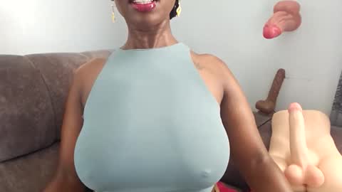 Ebony Melanie online show from January 15, 4:17 am