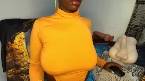 Ebony Melanie online show from February 20, 9:37 pm