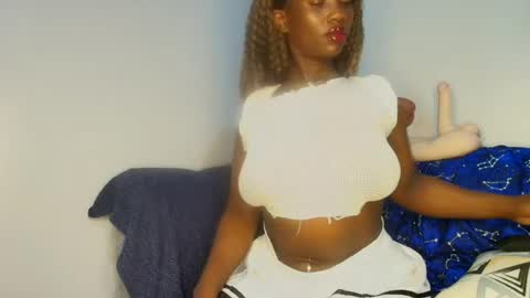Ebony Melanie online show from July 16, 9:32 pm
