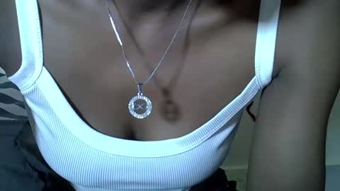 Snapshot of ebonycutegal4 chatting on November 16, 8:25 pm MELLEN online show from November 16, 8:25 pm