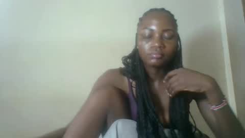 Snapshot of ebonycutegal4 chatting on June 5, 7:03 am MELLEN online show from June 5, 7:03 am